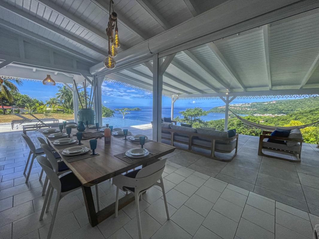 9.Location villa piscine vue mer Bouillante Guadeloupe_Terrasse vue mer